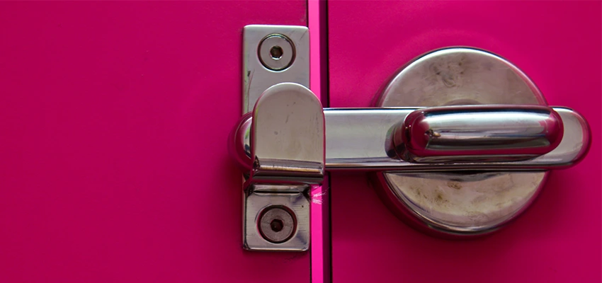 Childproof Gate Lock in Phelan, California