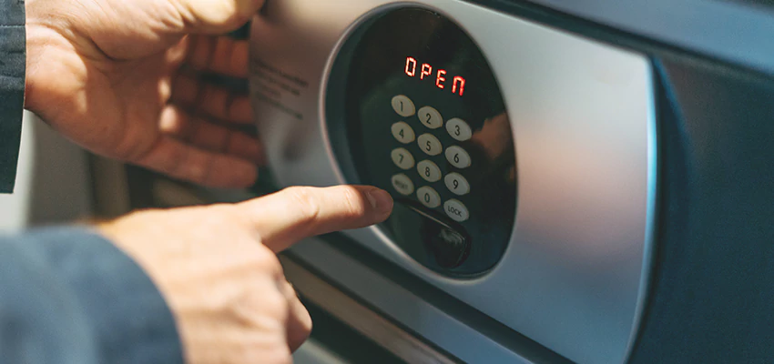Cash Safe Openers in Phelan, California